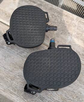 1000220844 Afg Horizon Livestrong Stationary Bike Right Foot Pedal With Strap