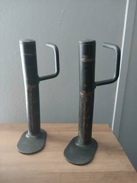 315355 Golds Gym Xr 10.1 Benches Weight Rest Used