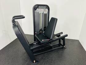 Re11 Nautilus Impact Seated Leg Press
