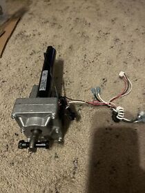 406125 Nordictrack Commercial 1750 Treadmill Incline Lift Motor Assembly Replacement 406125 Nordictrack Commercial 1750 Treadmill Incline Lift Motor Assembly Replacement