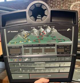 Et-1960 Treadmill Doctor 165991 Black Console