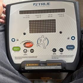 True Fitness 7cmledel Console