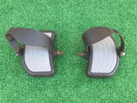 9esb0011 True Fitness Recumbent Bike Left And Right Foot Pedal With Strap 1/2 Inch