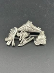 Skier Mountain Poles Winter Sport Resort Movable Vtg Silver Tone Clasp Brooch. Fixed Price $12.50.